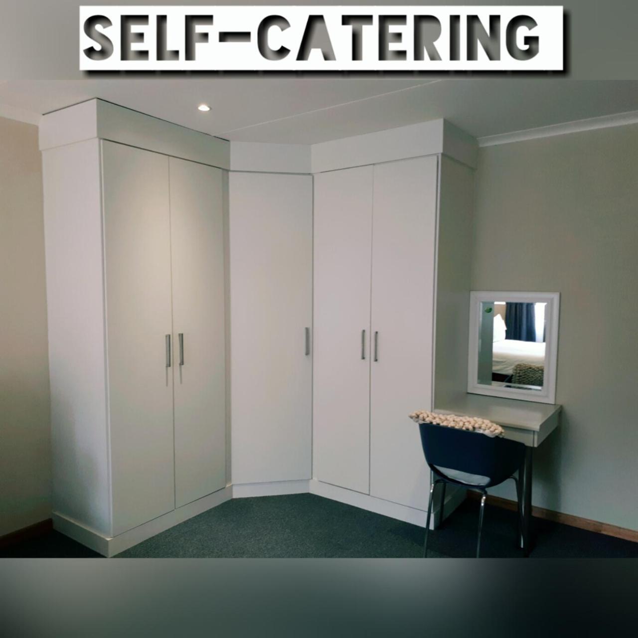 Midrand Guesthouse - Tasa Экстерьер фото