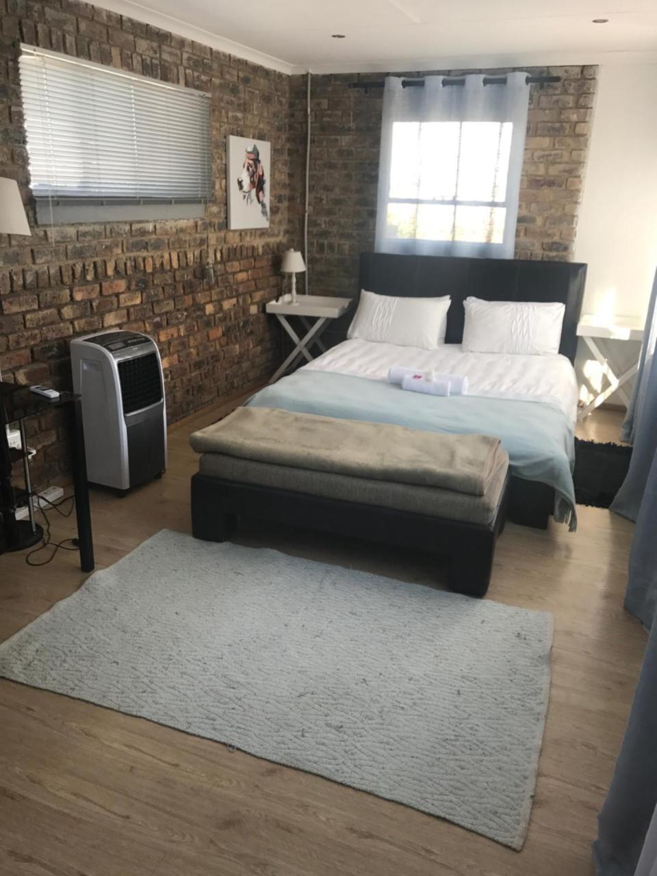 Midrand Guesthouse - Tasa Экстерьер фото