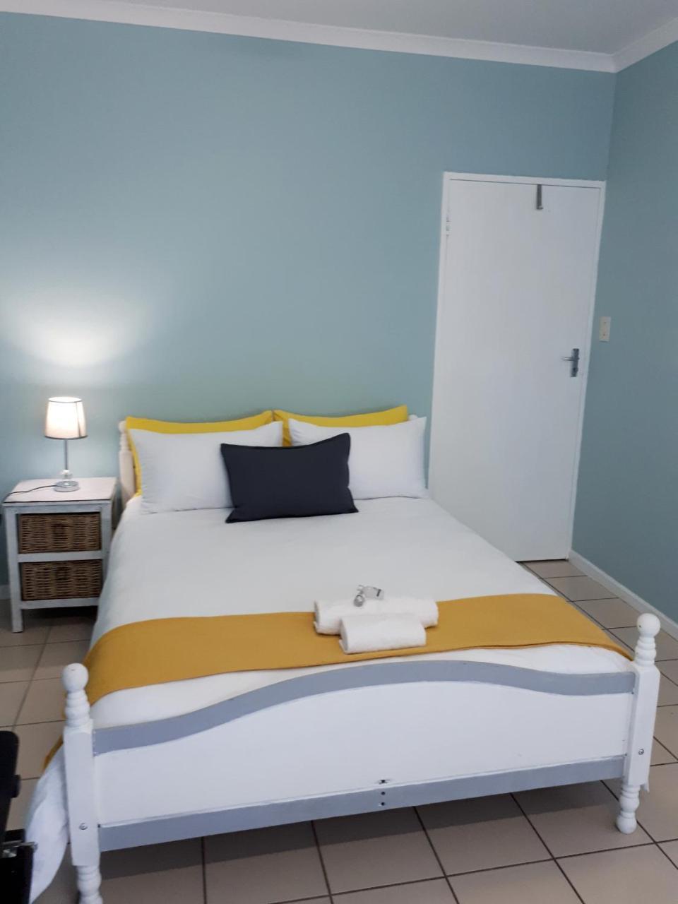 Midrand Guesthouse - Tasa Экстерьер фото